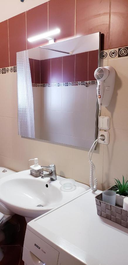 Michalis, 2-bedroom apartment in Saranda Exterior foto
