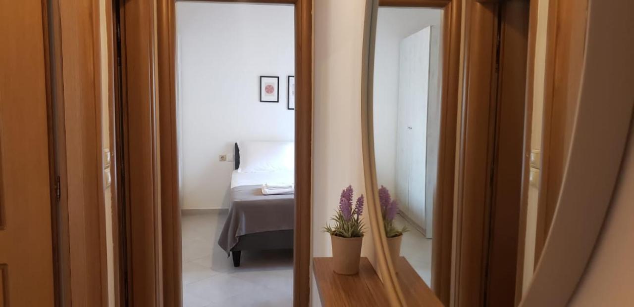 Michalis, 2-bedroom apartment in Saranda Exterior foto