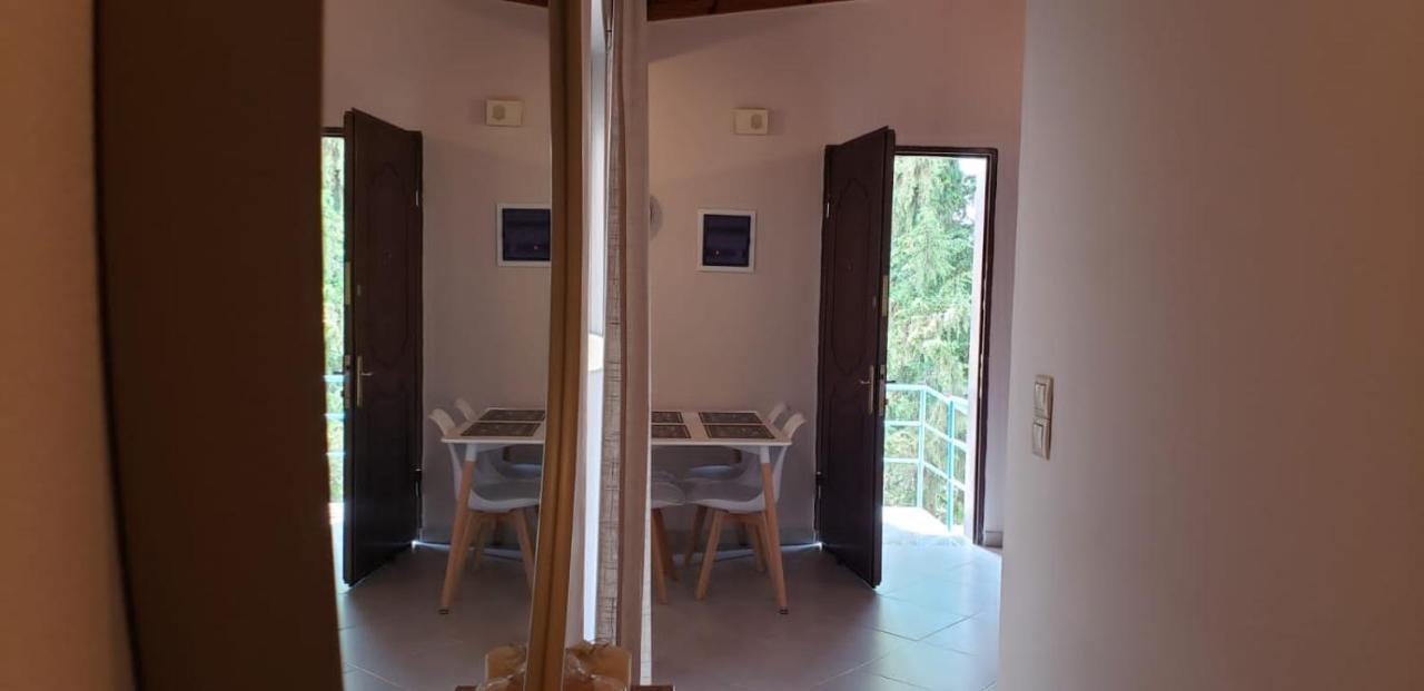 Michalis, 2-bedroom apartment in Saranda Exterior foto